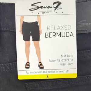 Seven7 Women's Black Easy Fit Bermuda Shorts